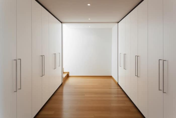 Scoop neck lace overlay body maxi dress in black